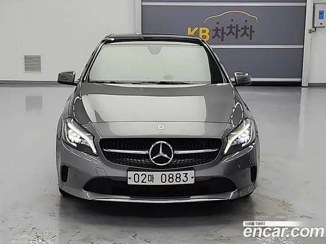 Mercedes-Benz A-Class 2016 1.6 автомат (гидро), миниатюра 2