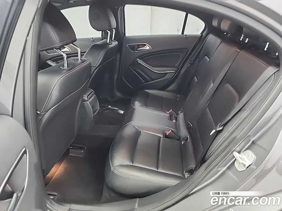 Mercedes-Benz A-Class 2016 1.6 автомат (гидро), фото 12
