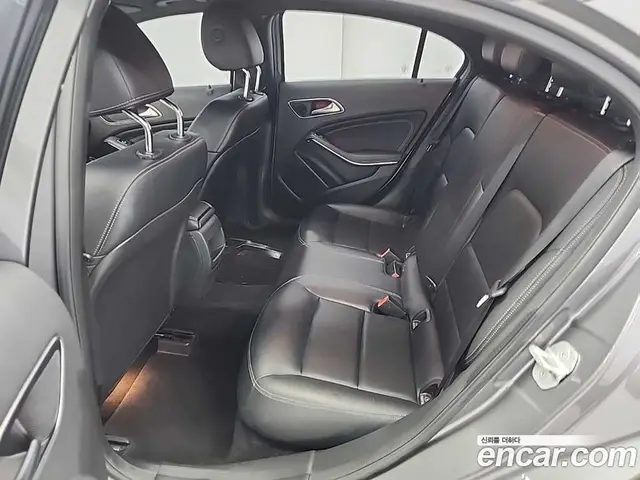 Mercedes-Benz A-Class 2016 1.6 автомат (гидро), миниатюра 12