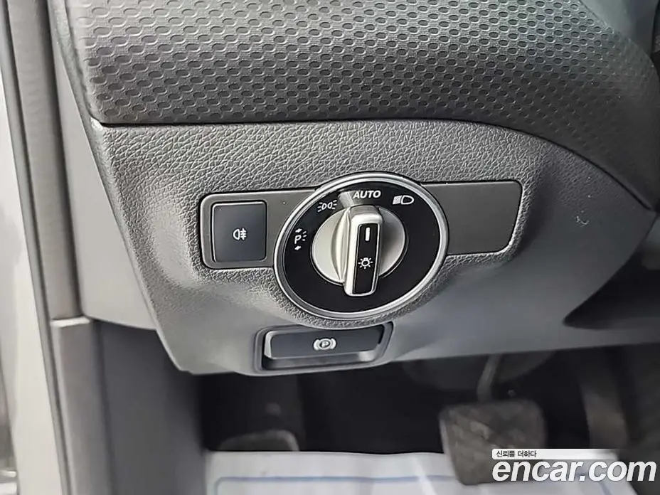 Mercedes-Benz A-Class 2016 1.6 автомат (гидро), фото 17