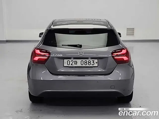 Mercedes-Benz A-Class 2016 1.6 автомат (гидро), миниатюра 3