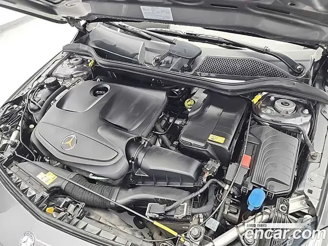 Mercedes-Benz A-Class 2016 1.6 автомат (гидро), миниатюра 5