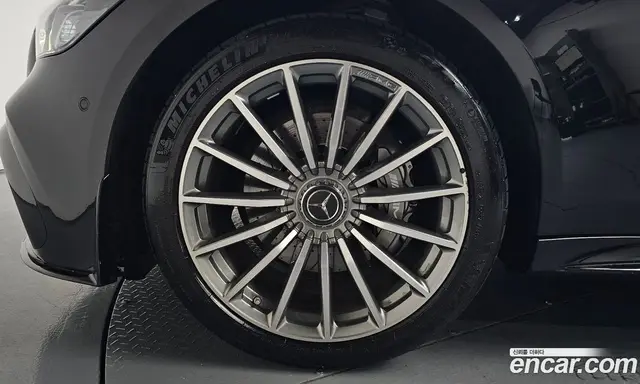 Mercedes-Benz AMG GT 2019 3.0 автомат (гидро), миниатюра 4