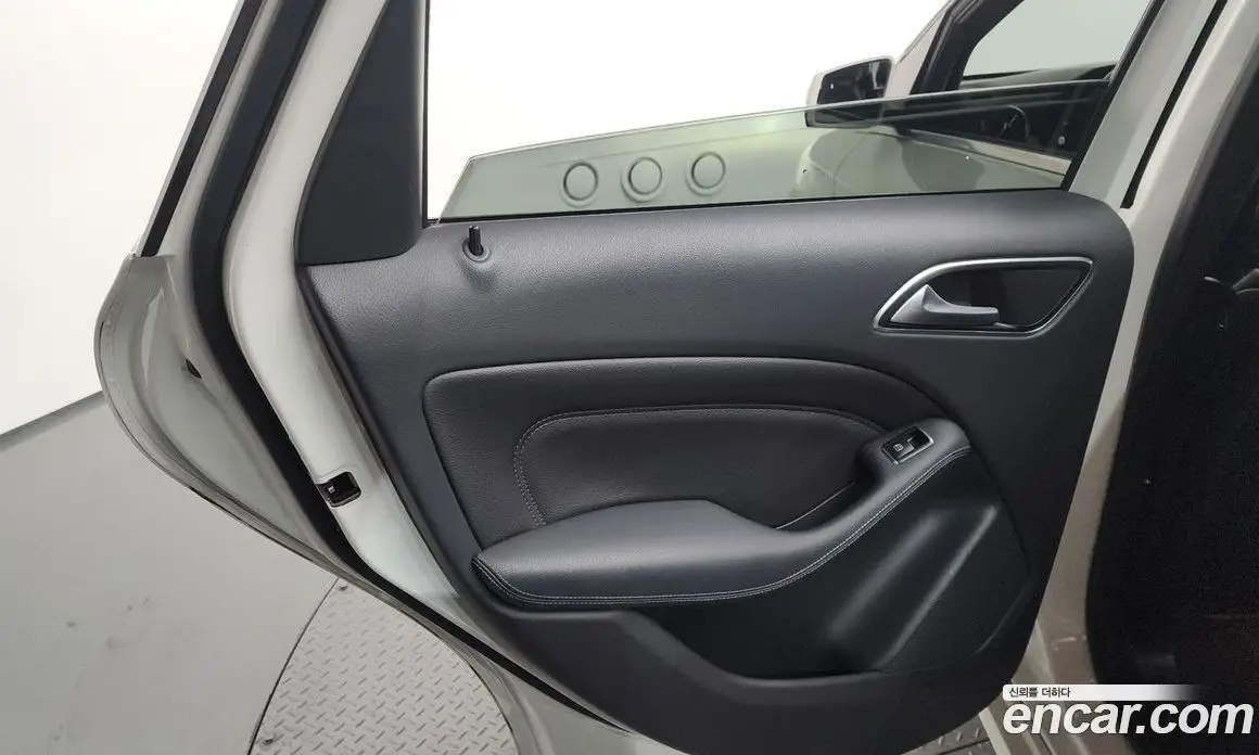 Mercedes-Benz B-Class 2018 2.0 автомат (гидро), фото 15