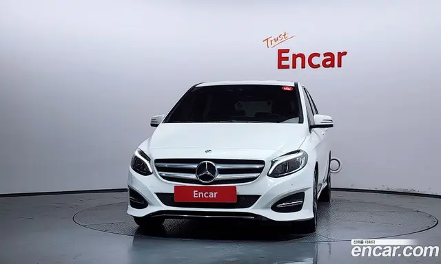 Mercedes-Benz B-Class 2018 2.0 автомат (гидро), миниатюра 3