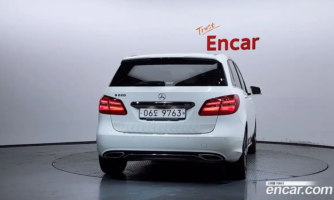 Mercedes-Benz B-Class 2018 2.0 автомат (гидро), фото 4