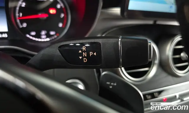 Mercedes-Benz C-Class 2018 2.0 автомат (гидро), миниатюра 12