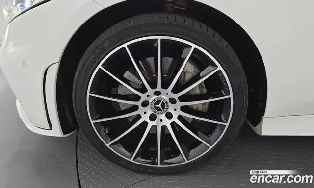 Mercedes-Benz CLS-Class 2021 3.0 автомат (гидро), миниатюра 5