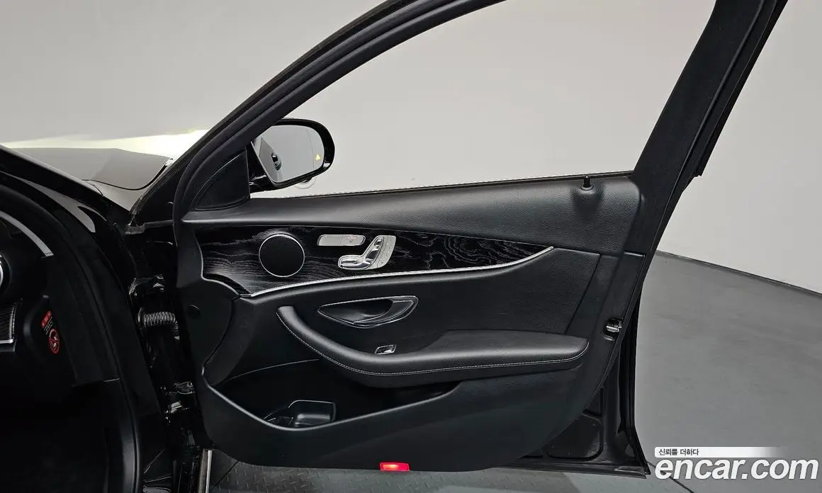 Mercedes-Benz E-Class 2017 2.0 автомат (гидро), фото 14