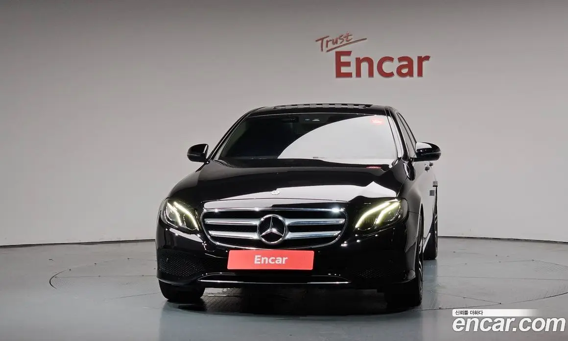 Mercedes-Benz E-Class 2017 2.0 автомат (гидро), фото 3