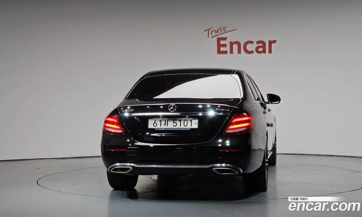 Mercedes-Benz E-Class 2017 2.0 автомат (гидро), фото 4