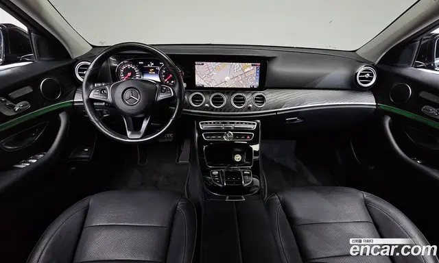 Mercedes-Benz E-Class 2017 2.0 автомат (гидро), миниатюра 10