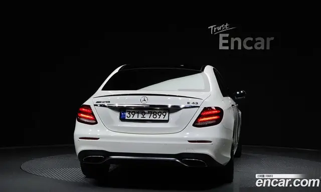 Mercedes-Benz E-Class 2017 3.0 автомат (гидро), миниатюра 4