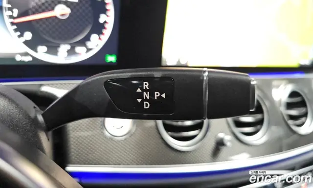 Mercedes-Benz E-Class 2017 3.0 автомат (гидро), миниатюра 9