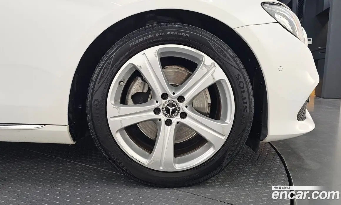 Mercedes-Benz E-Class 2018 2.0 автомат (гидро), фото 6