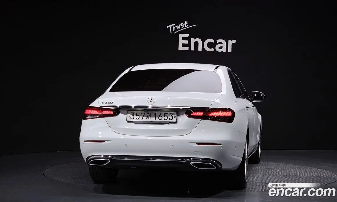Mercedes-Benz E-Class 2021 2.0 автомат (гидро), фото 4