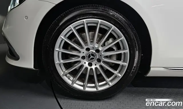 Mercedes-Benz E-Class 2021 2.0 автомат (гидро), миниатюра 5