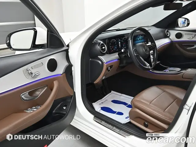Mercedes-Benz E-Class 2021 2.0 автомат (гидро), миниатюра 11