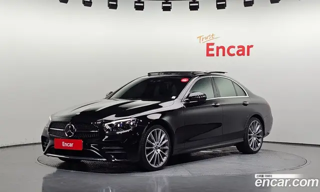 Mercedes-Benz E-Class 2022 2.0 автомат (гидро), миниатюра 1