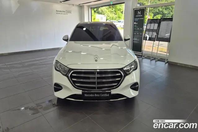 Mercedes-Benz E-Class 2024 2.0 автомат (гидро), миниатюра 3
