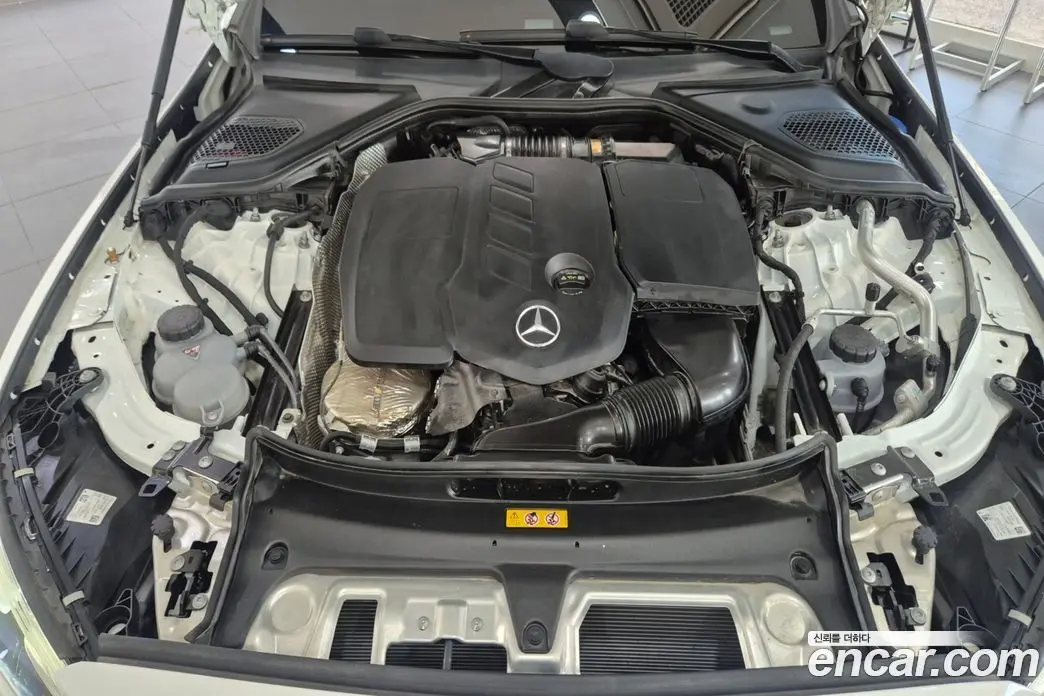 Mercedes-Benz E-Class 2024 2.0 автомат (гидро), фото 6