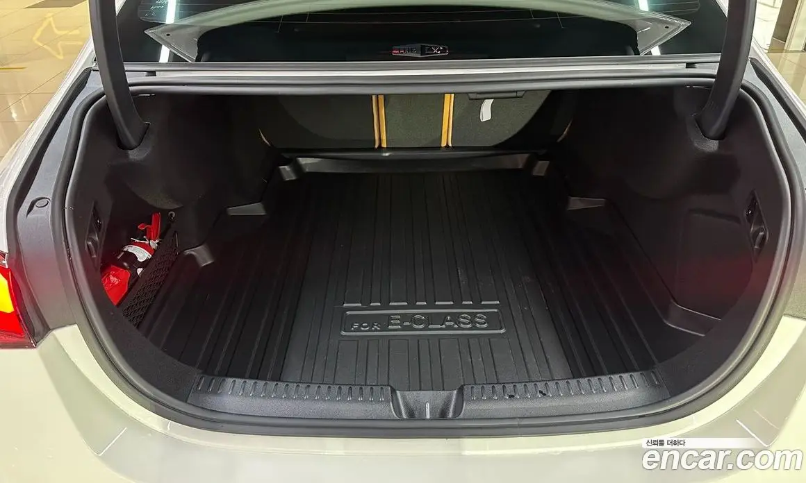 Mercedes-Benz E-Class 2025 2.0 автомат (гидро), фото 11