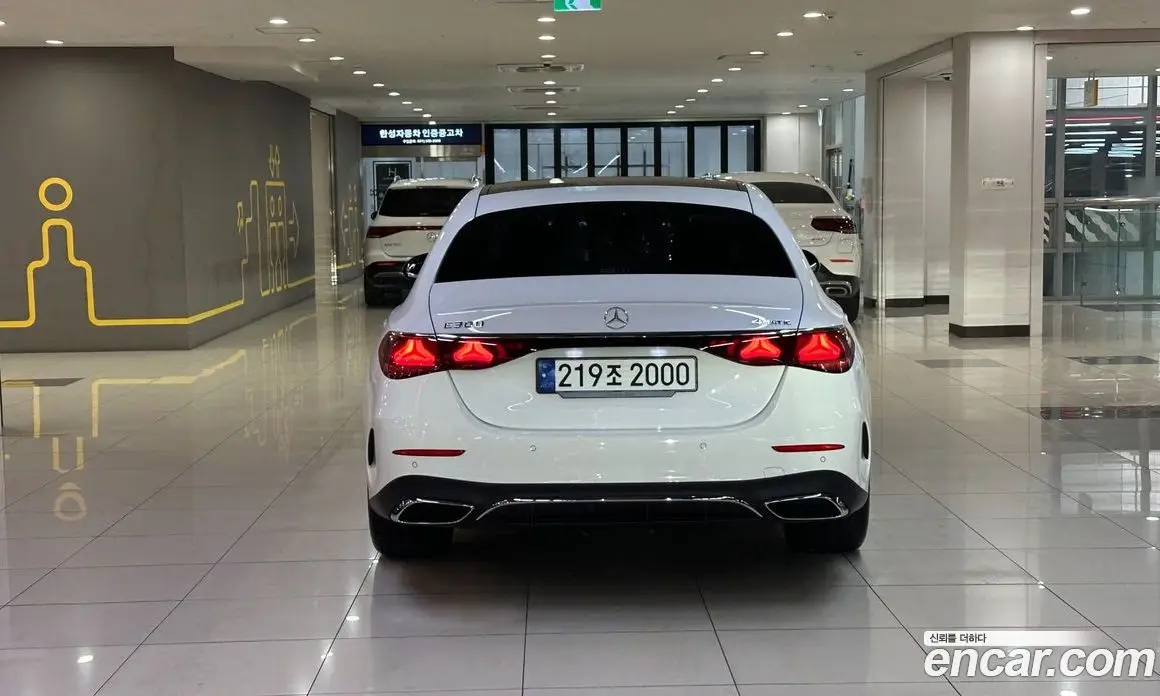Mercedes-Benz E-Class 2025 2.0 автомат (гидро), фото 4