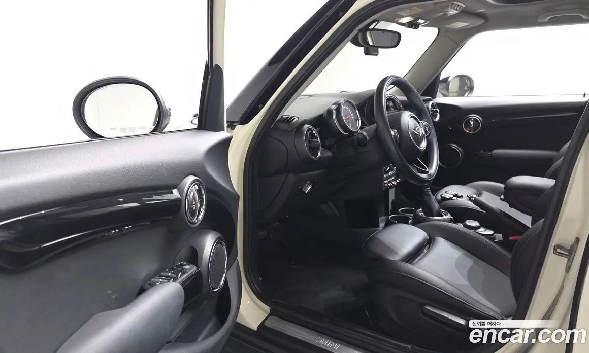 Mini Cooper 2015 1.5 автомат (гидро), фото 12