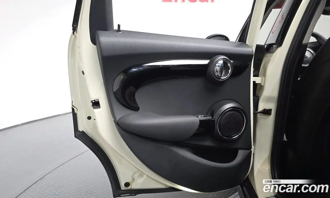 Mini Cooper 2015 1.5 автомат (гидро), фото 14
