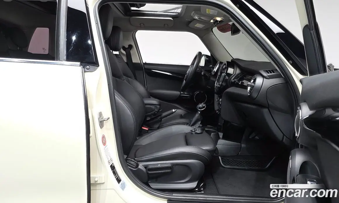 Mini Cooper 2015 1.5 автомат (гидро), фото 15