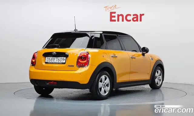 Mini Cooper 2018 1.5 автомат (гидро), миниатюра 2