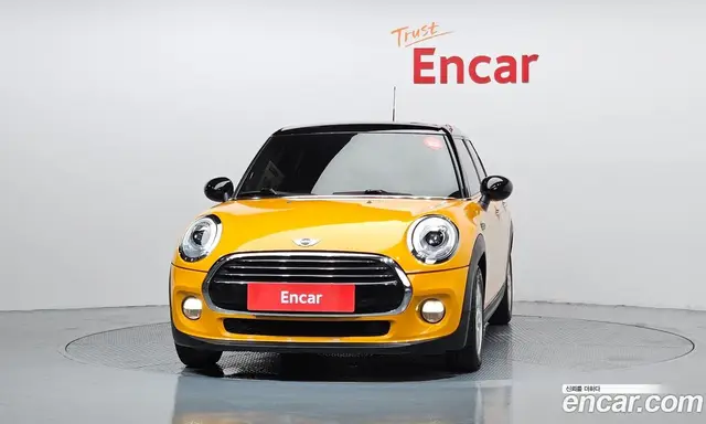 Mini Cooper 2018 1.5 автомат (гидро), миниатюра 3