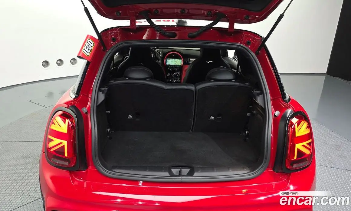 Mini Cooper 2019 2.0 автомат (гидро), фото 26