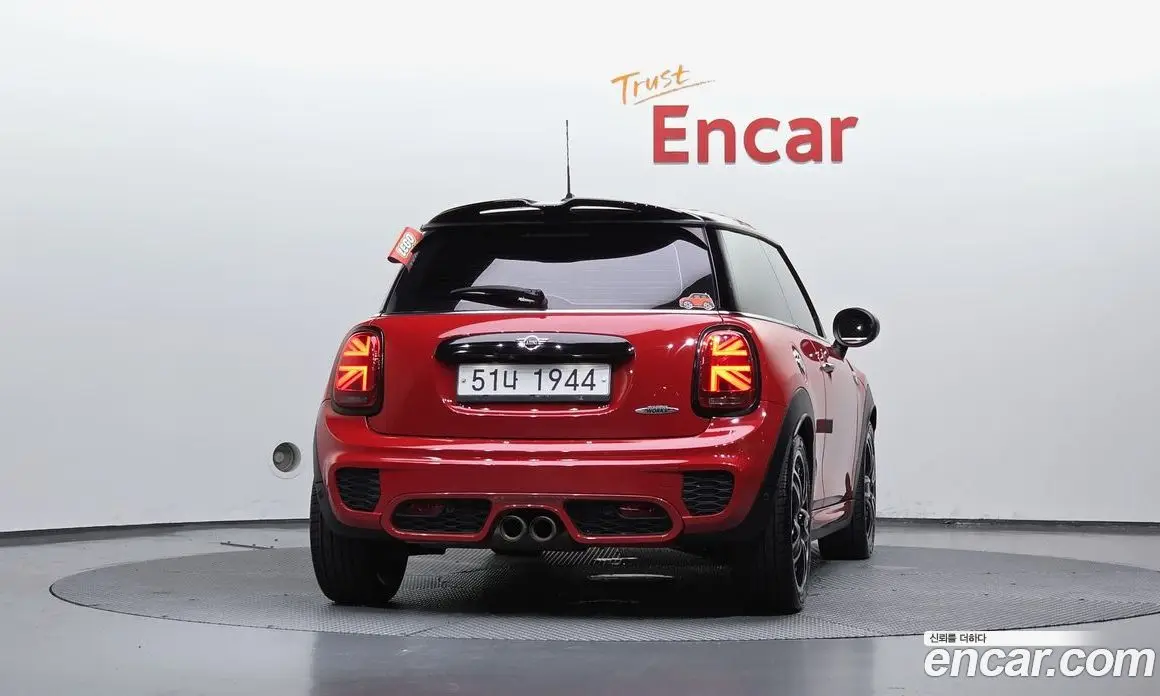 Mini Cooper 2019 2.0 автомат (гидро), фото 4