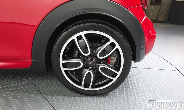 Mini Cooper 2019 2.0 автомат (гидро), миниатюра 7
