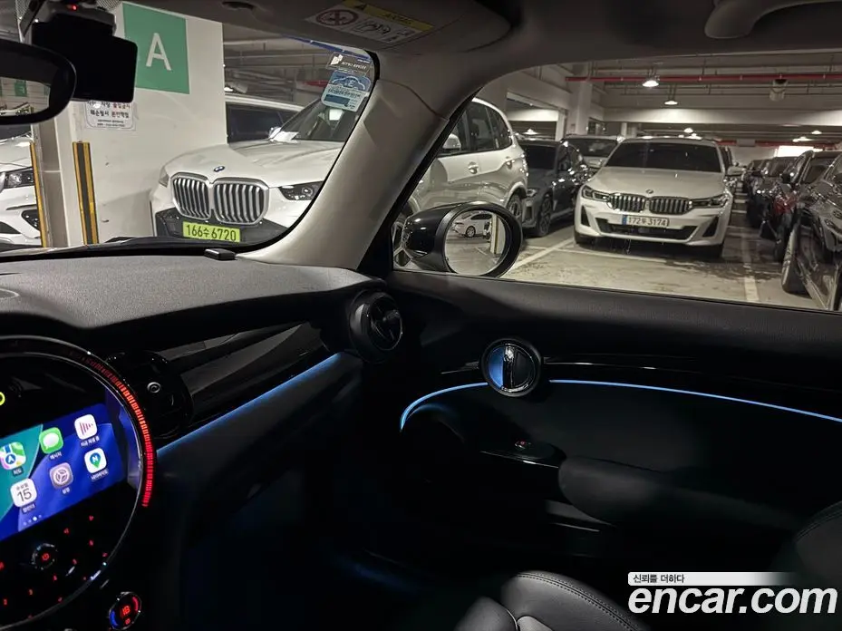 Mini Cooper 2023 1.5 автомат (гидро), фото 17