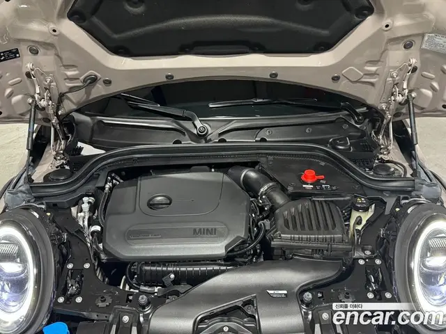 Mini Cooper 2023 1.5 автомат (гидро), миниатюра 6