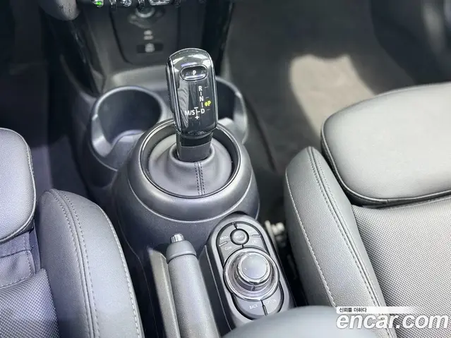 Mini Cooper 2023 1.5 автомат (гидро), миниатюра 9