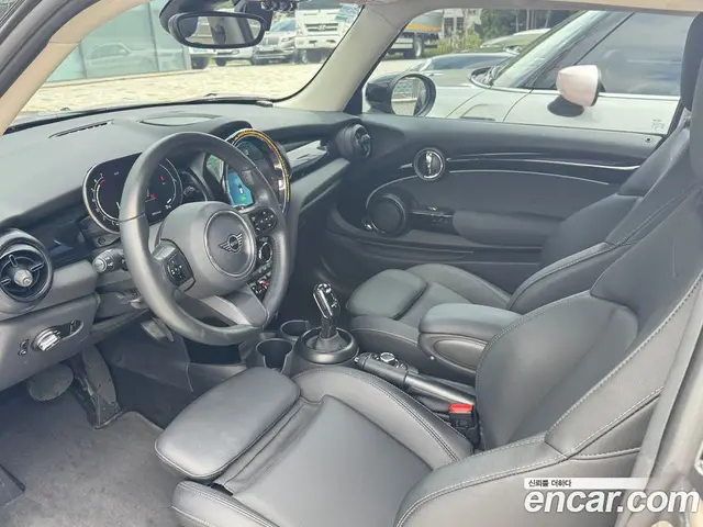 Mini Cooper 2023 1.5 автомат (гидро), миниатюра 10