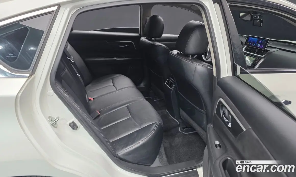 Nissan Altima 2017 2.5 автомат (гидро), фото 12