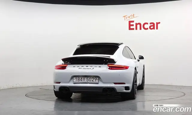 Porsche 911 2019 3.0 автомат (гидро), миниатюра 3