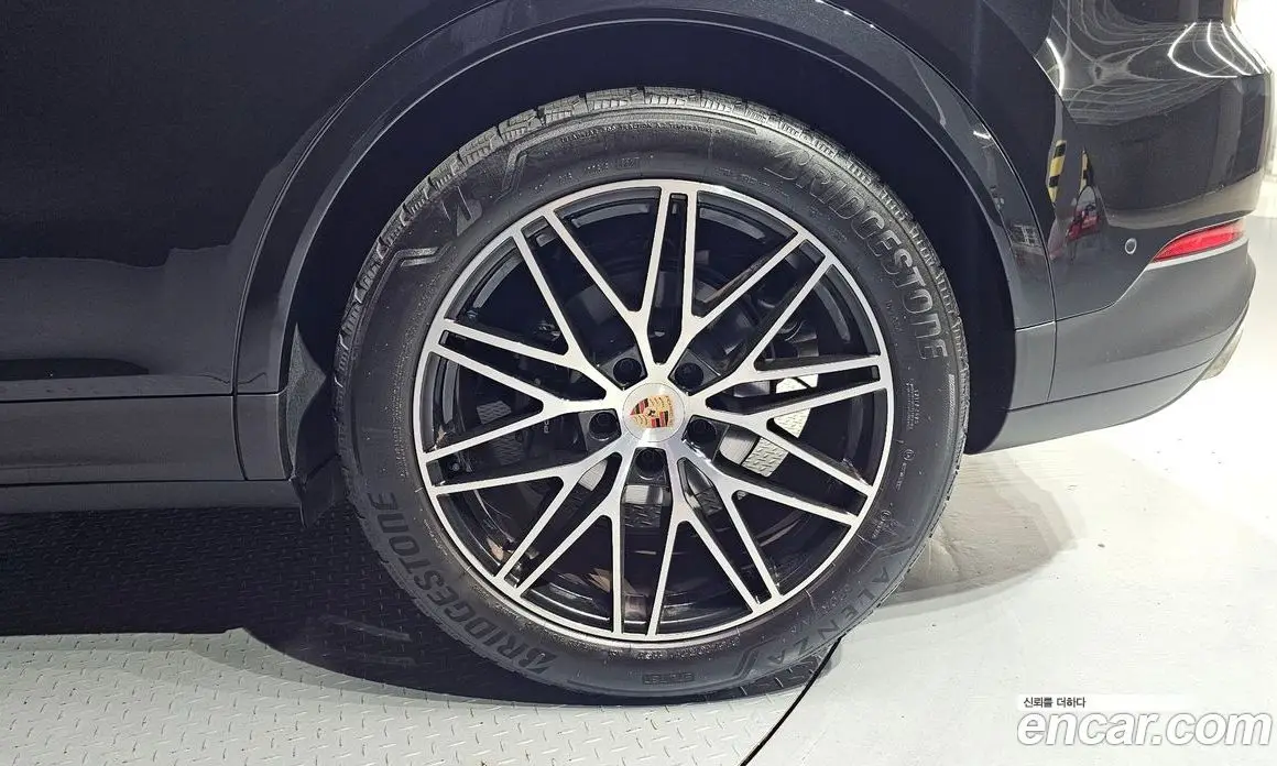 Porsche Cayenne 2025 3.0 автомат (гидро), фото 7
