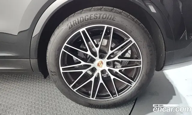 Porsche Cayenne 2025 3.0 автомат (гидро), миниатюра 7