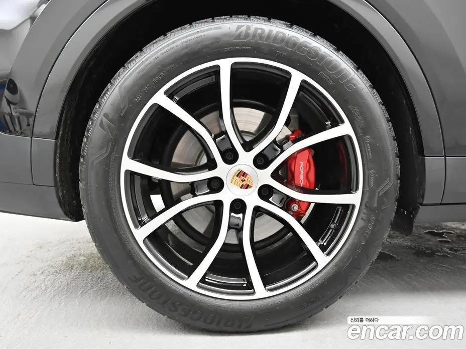 Porsche Cayenne 2025 3.0 автомат (гидро), фото 5