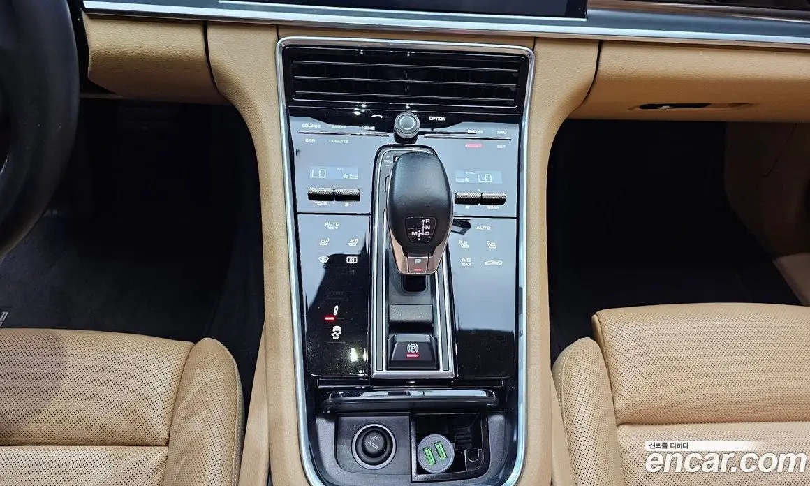 Porsche Panamera 2018 3.0 автомат (гидро), фото 12