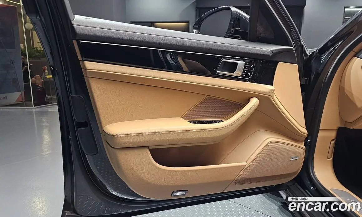 Porsche Panamera 2018 3.0 автомат (гидро), фото 14