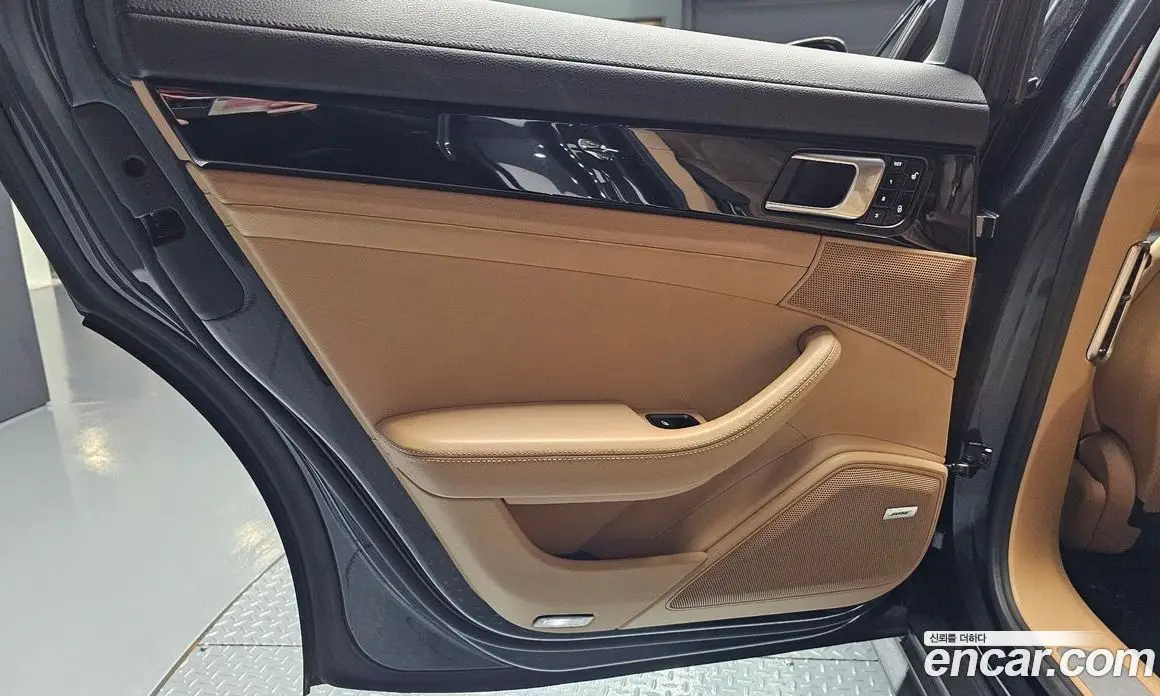 Porsche Panamera 2018 3.0 автомат (гидро), фото 15
