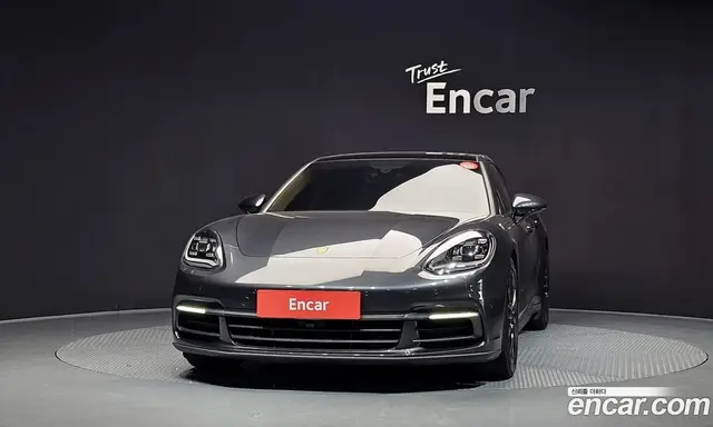 Porsche Panamera 2018 3.0 автомат (гидро), миниатюра 3