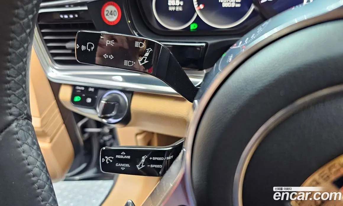 Porsche Panamera 2018 3.0 автомат (гидро), фото 27