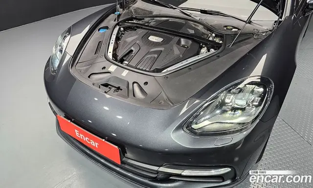Porsche Panamera 2018 3.0 автомат (гидро), миниатюра 6